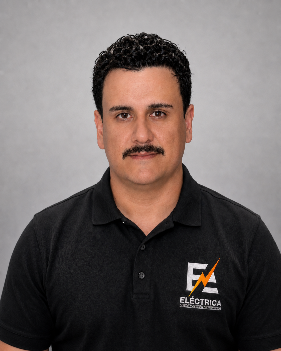 Retrato profesional del Lic. Emilio Roa